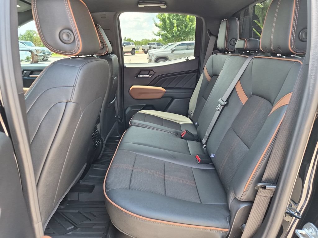 Used 2025 Onyx Black GMC AT4 image 36
