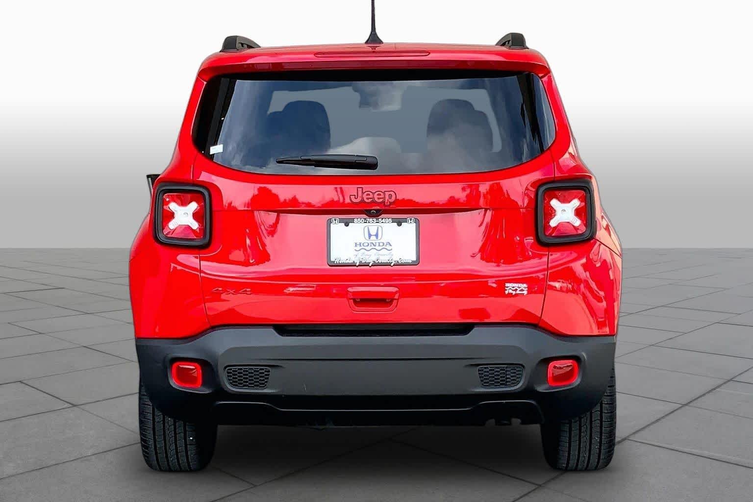 Used 2022 Colorado Red Clearcoat Jeep (RED) Edition image 5