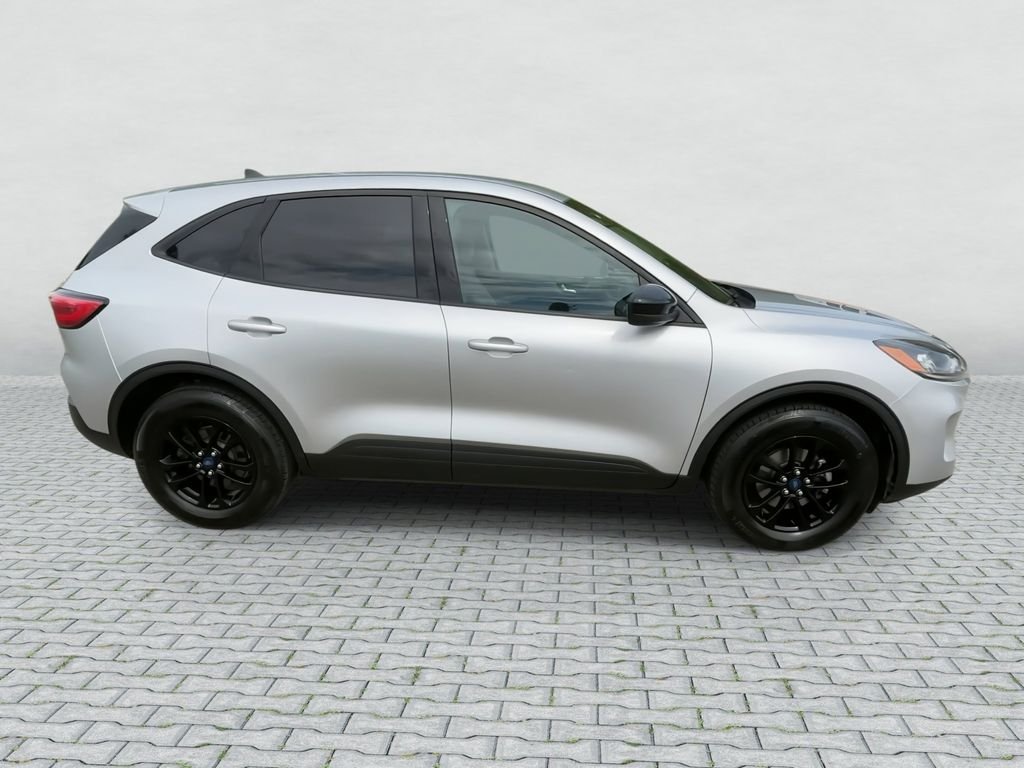 Used 2020 Silver Ford SE Sport image 9
