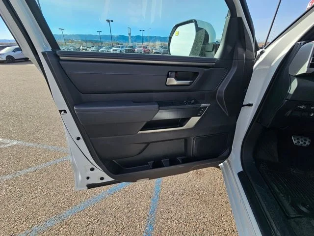 2026 Toyota Tundra Platinum - Photo 18