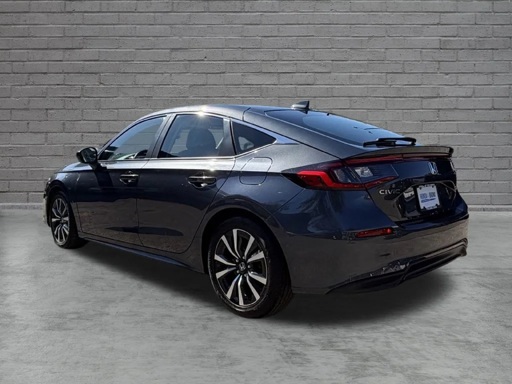 2024 Honda Civic Hatchback EX-L - Photo 10