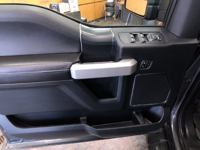 Certified Used 2020 Magnetic Ford Lariat image 12