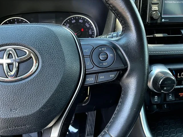 Used 2020 Gray Toyota XLE image 12