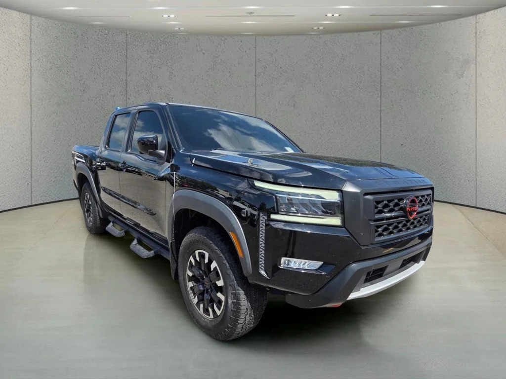 Used 2023 Black Nissan PRO-4X image 7