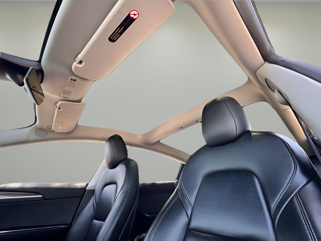 Used 2022  Tesla Long Range image 14