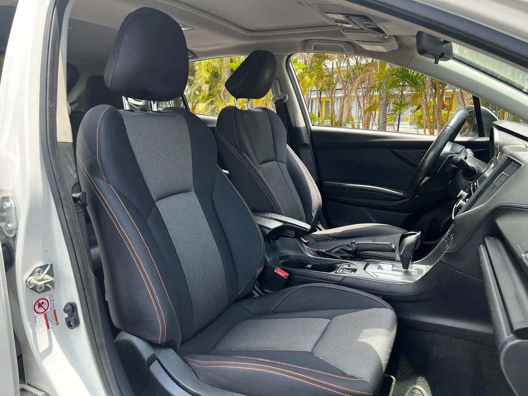 Used 2018  Subaru 2.0i Premium image 17