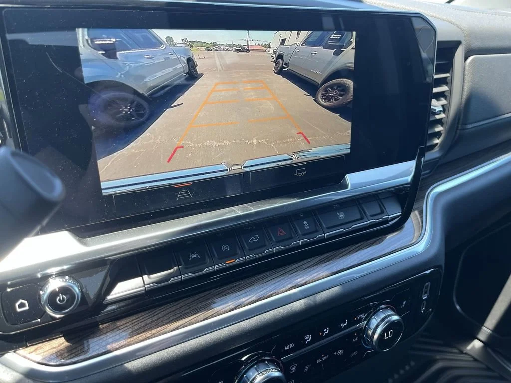 New 2026 Onyx Black GMC Elevation image 17