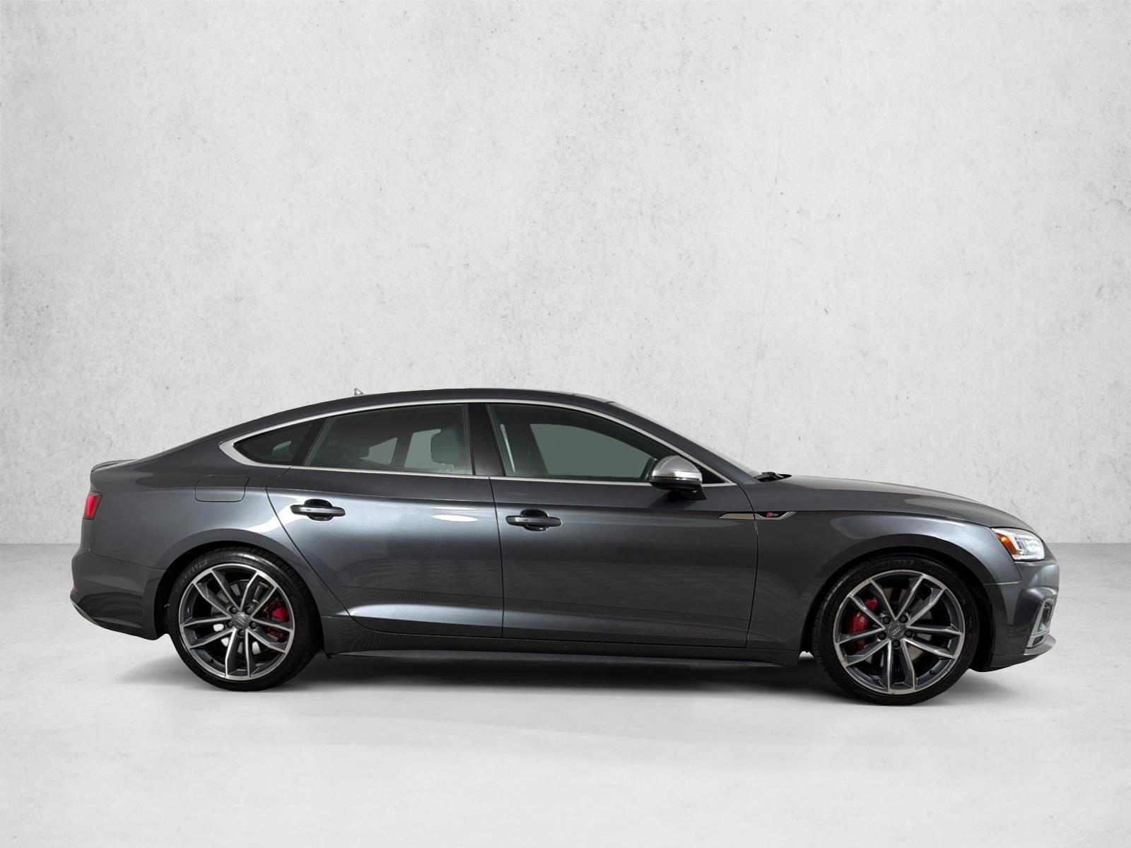 Used 2018 Daytona Gray Pearl Audi Prestige image 4
