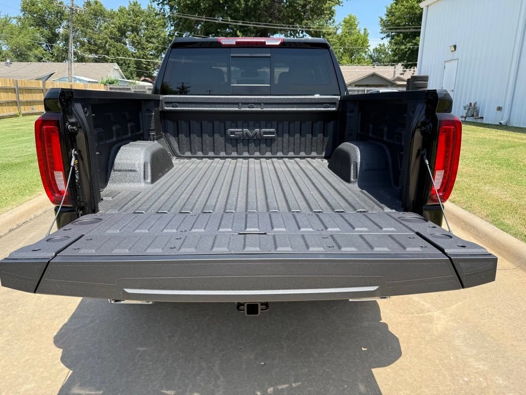 New 2026 Onyx Black GMC SLT image 18