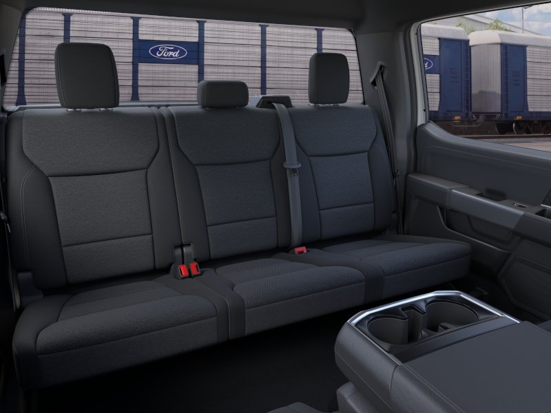 New 2026 Oxford White Ford XLT image 11