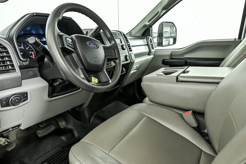 Used 2017 Oxford White Ford XL image 13