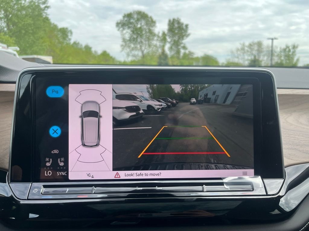 New 2026 Gray Volkswagen 2.0T SE w/Technology image 17