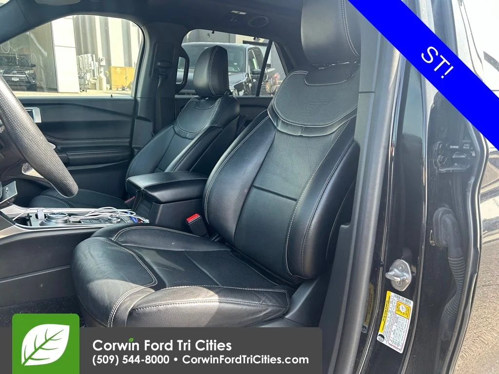 Used 2020  Ford ST image 2