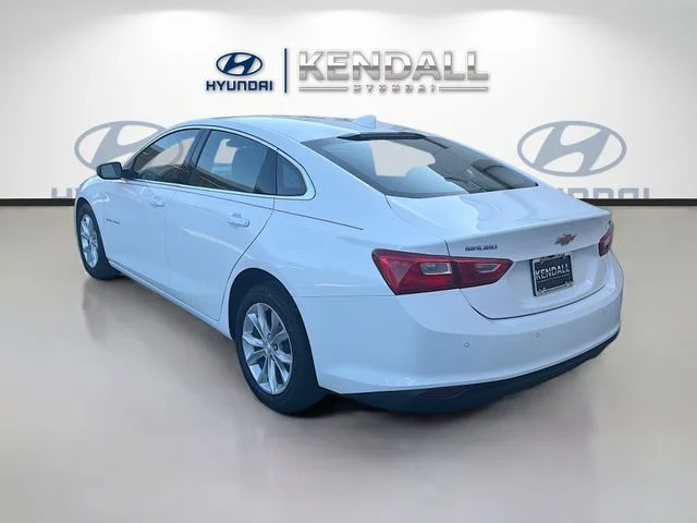Used 2025 Summit White Chevrolet LT image 4