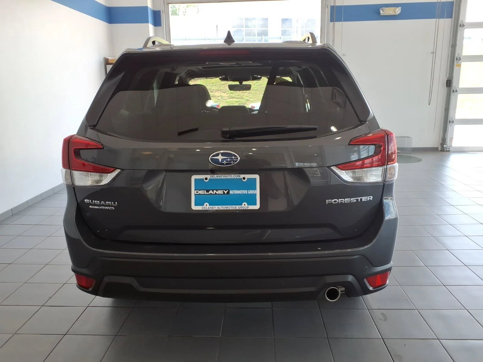 Used 2024 Magnetite Gray Metallic Subaru Limited image 6