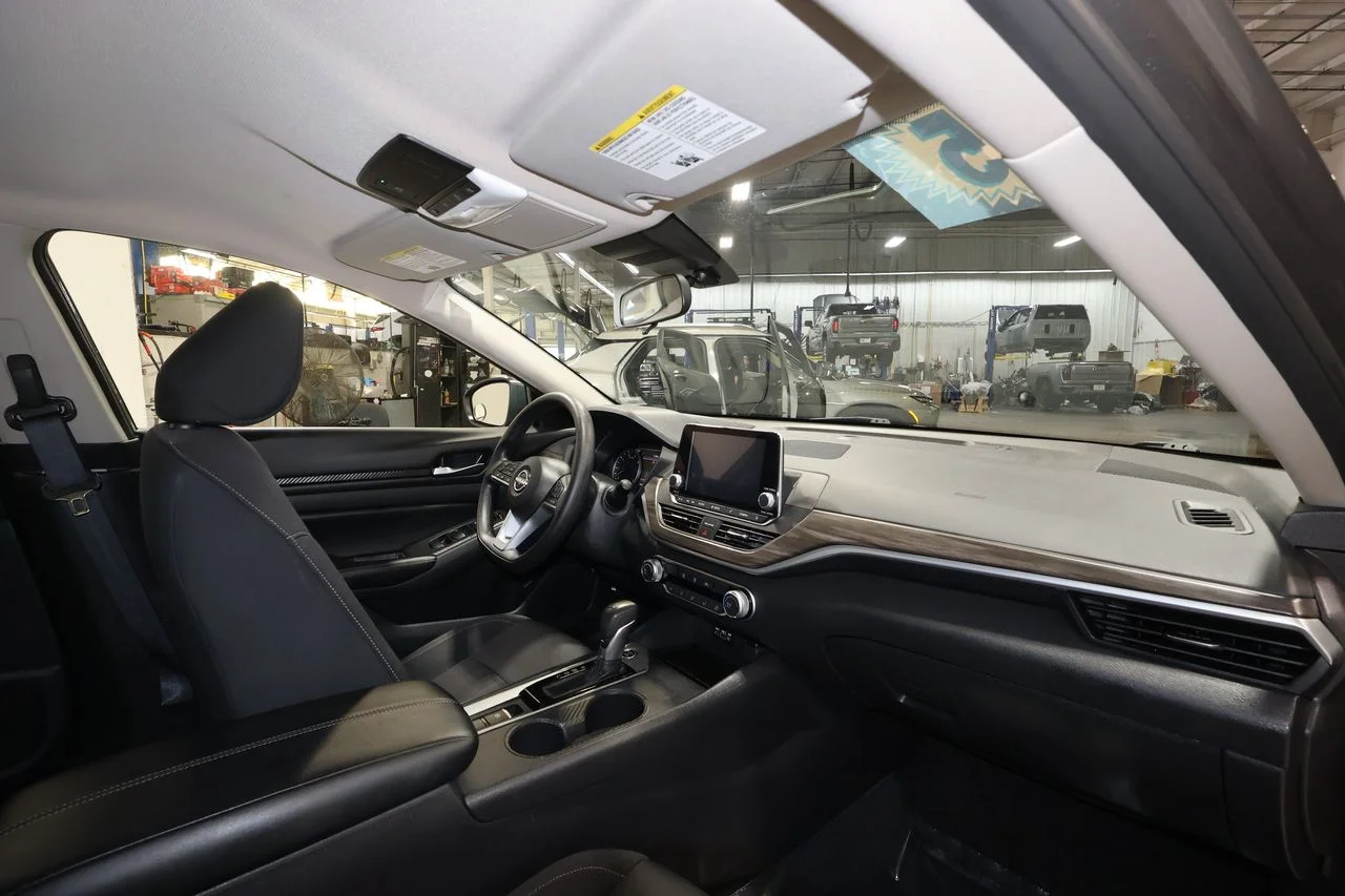 Used 2025 Gray Nissan 2.5 SV image 25
