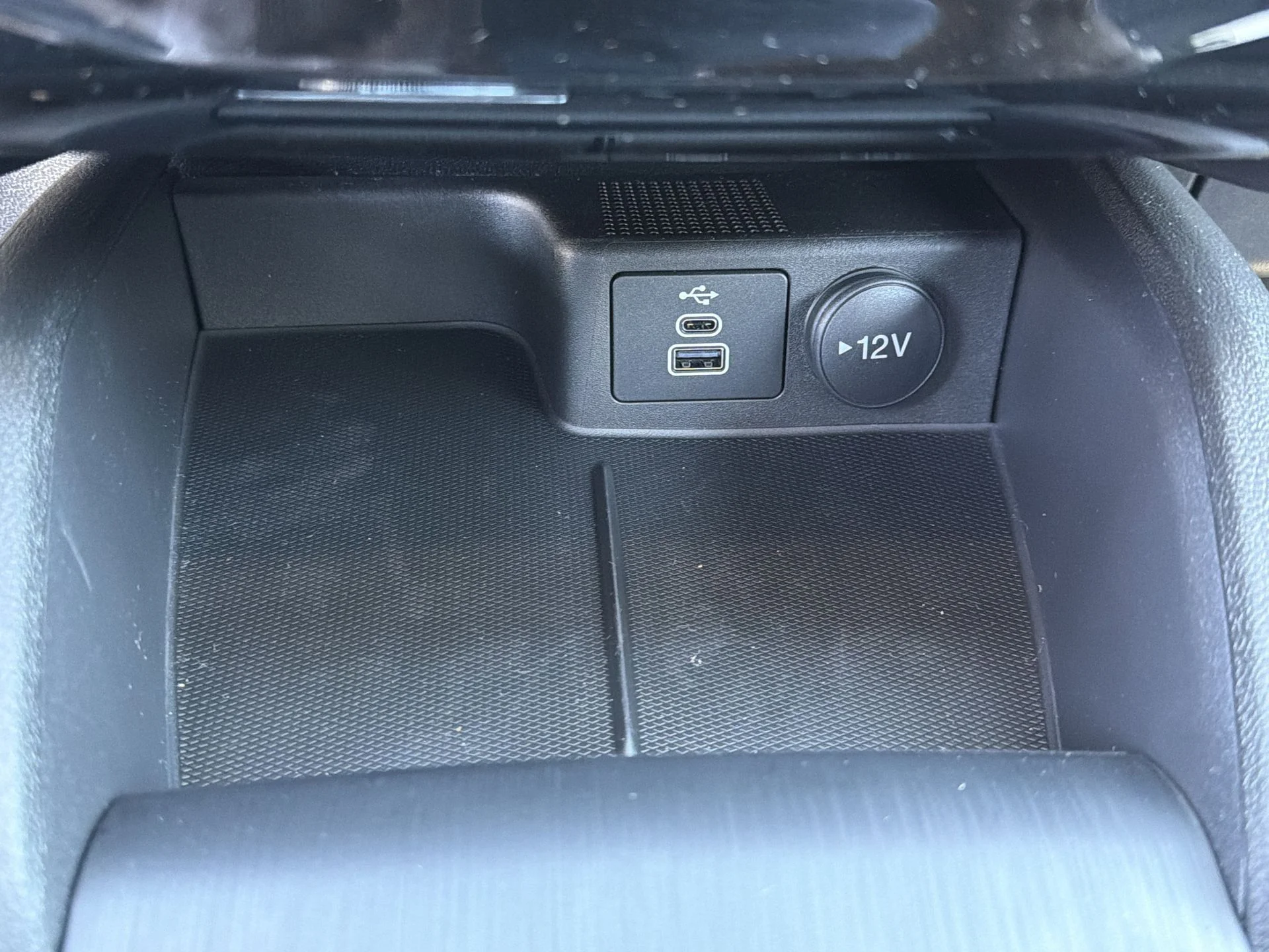 New 2026 Oxford White Ford Active® image 11