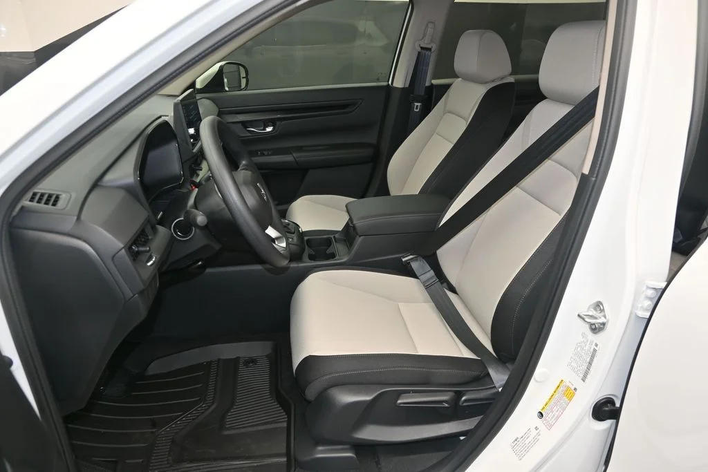New 2026 Platinum White Pearl Honda LX image 13