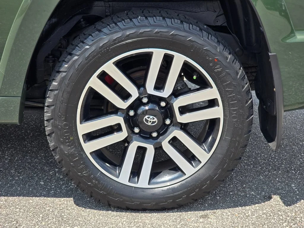 2022 Toyota 4Runner Limited - Photo 26