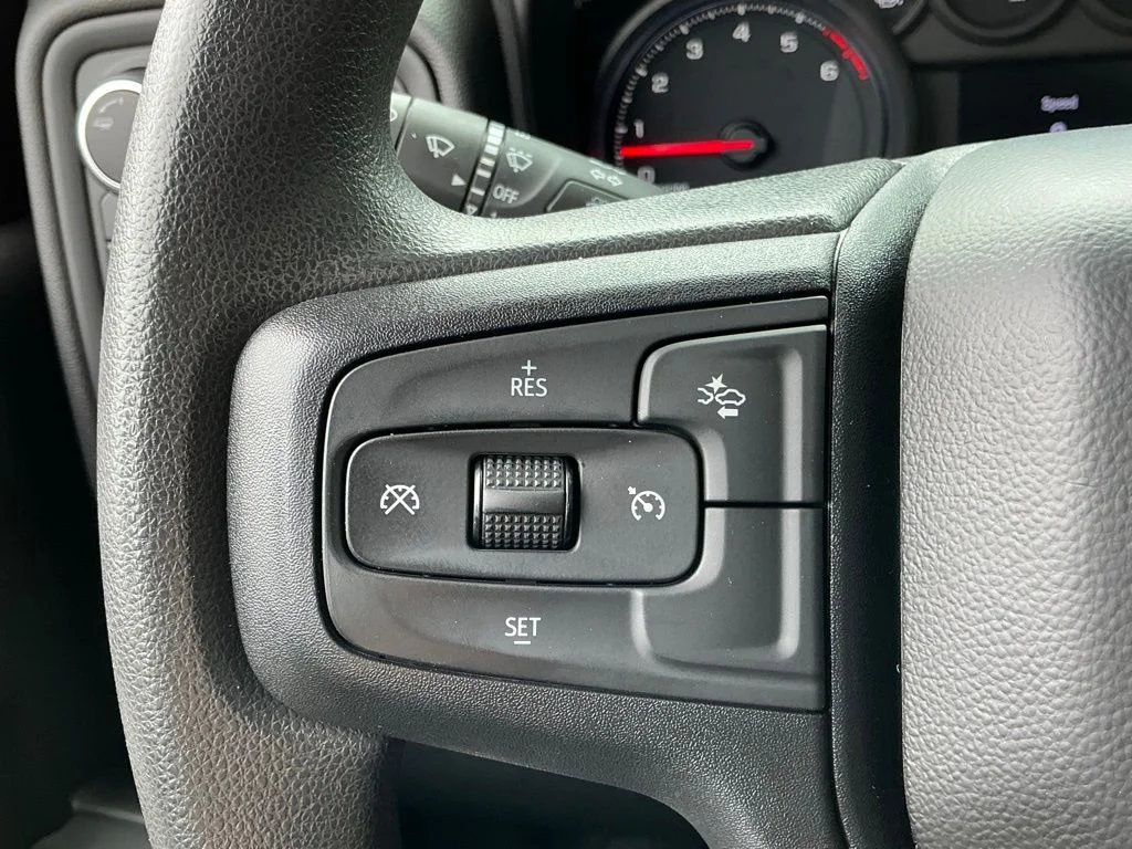 Used 2024 White Chevrolet Custom image 42