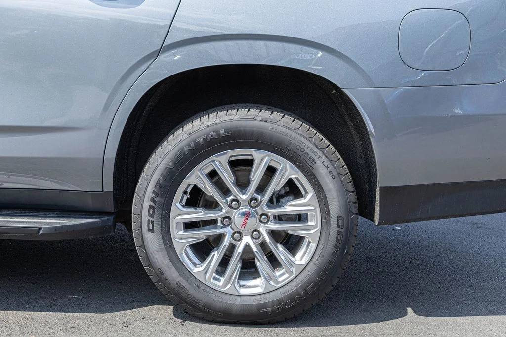 Used 2022 Gray GMC SLE image 13