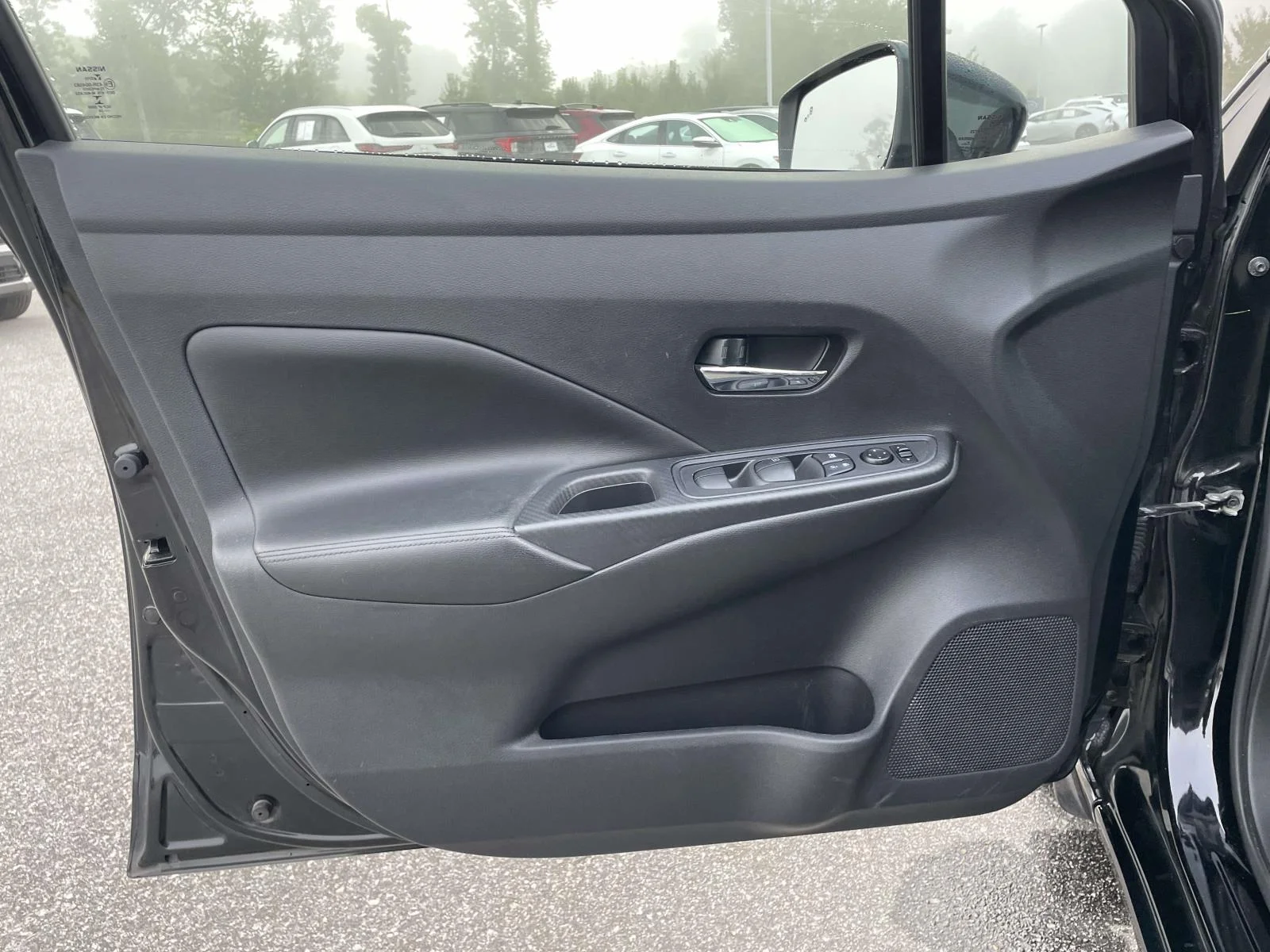 Used 2020 Super Black Nissan SV image 5