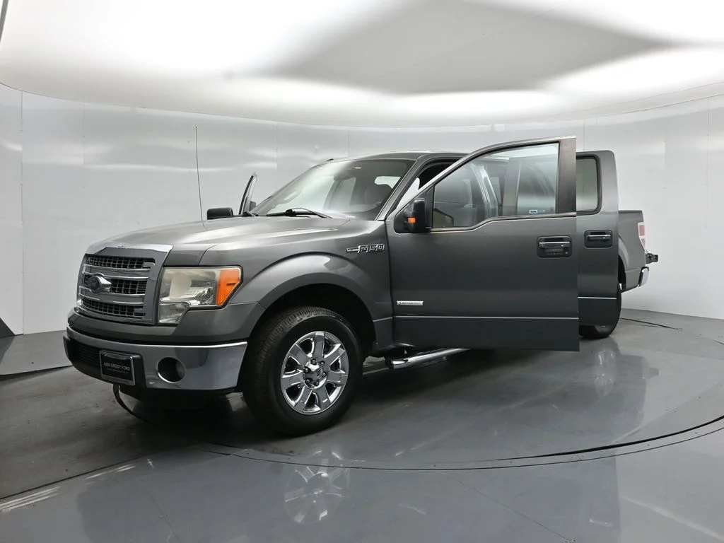 Used 2013 Gray Ford XLT image 25
