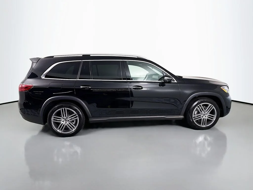 Used 2025 Black Mercedes-Benz GLS 450 image 8