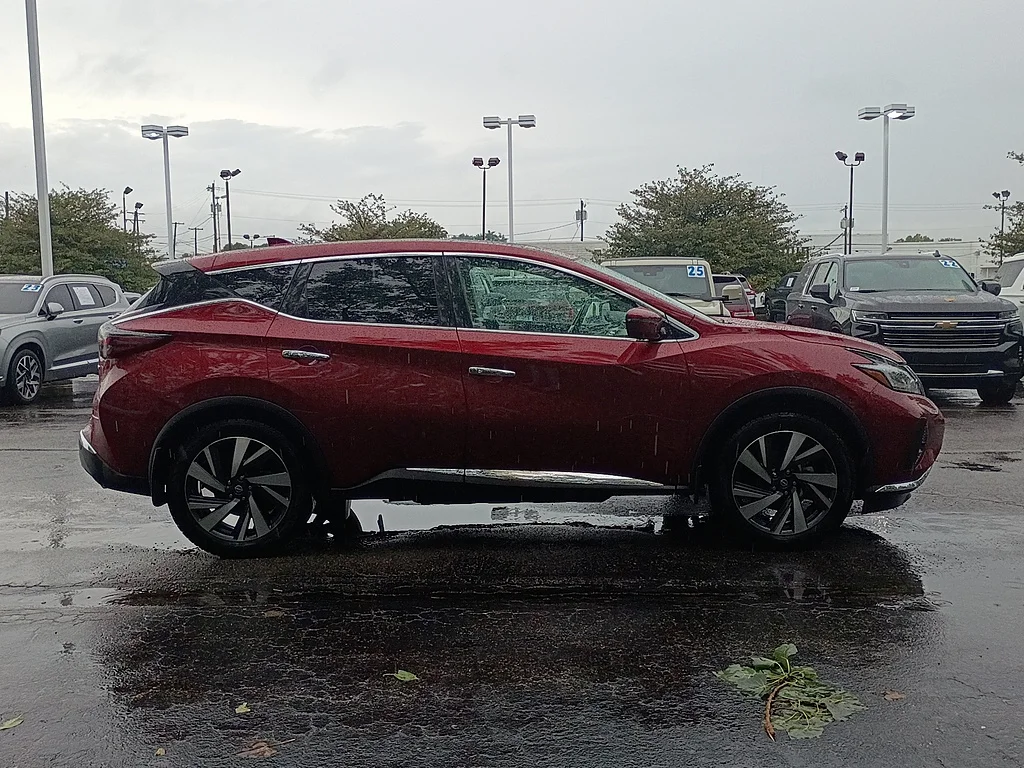 Used 2024 Scarlet Ember Tintcoat Nissan SL image 2