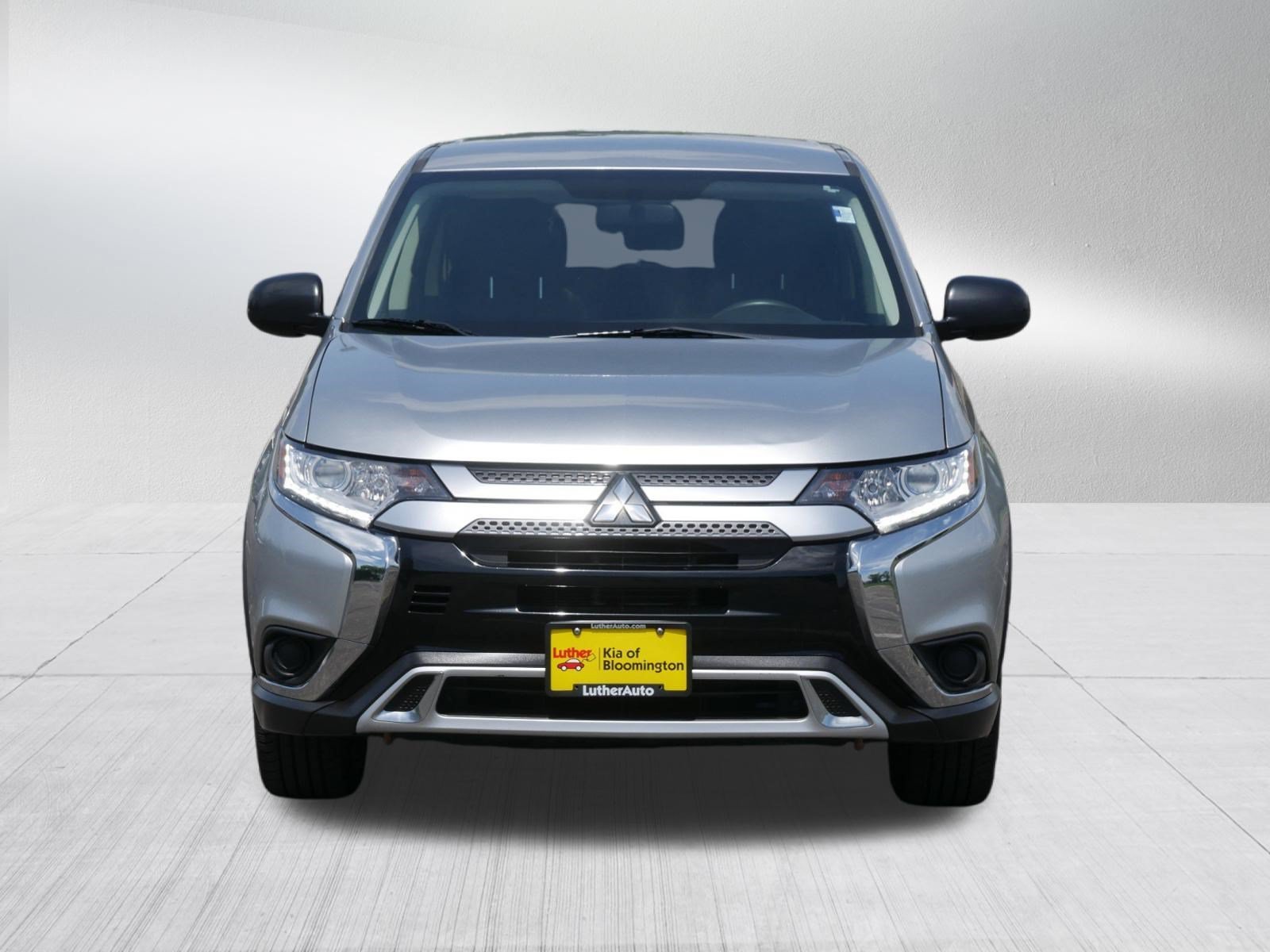 Used 2020 Alloy Silver Metallic Mitsubishi ES image 2