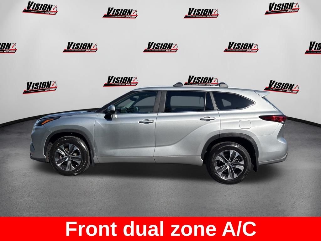 Used 2023 Silver Toyota XLE image 9