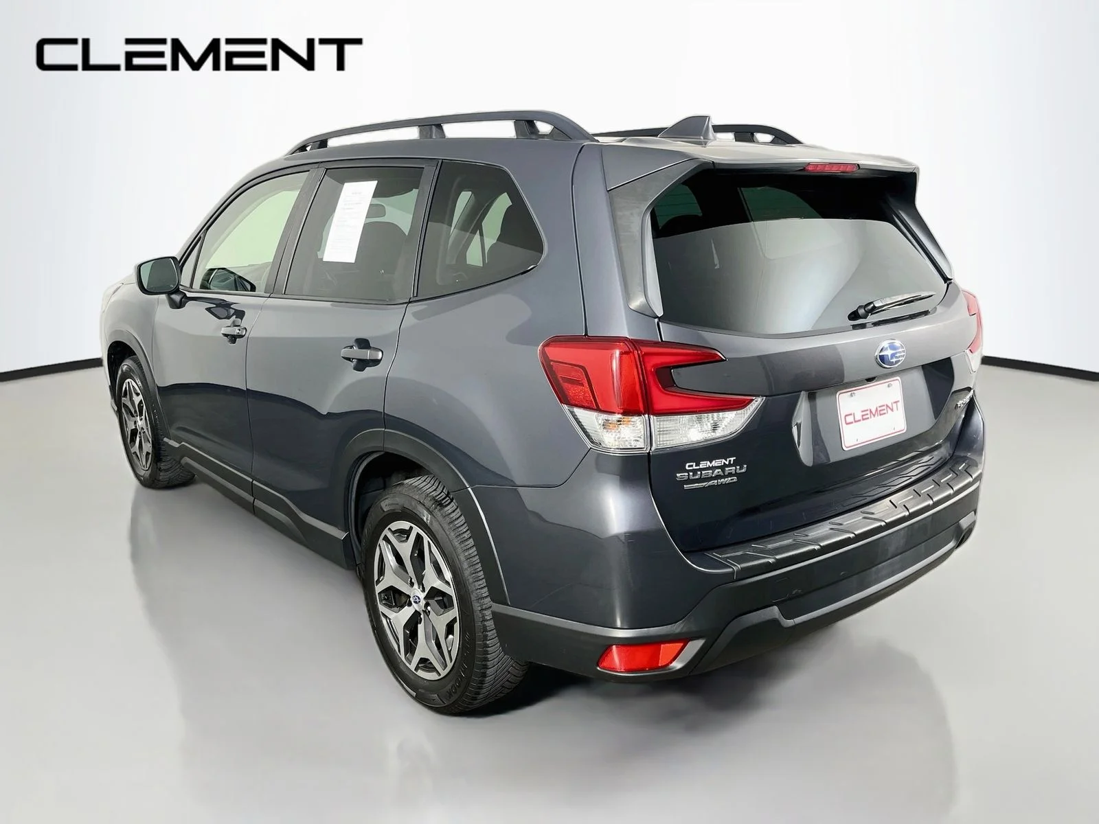 Used 2022 Gray Subaru Premium image 8