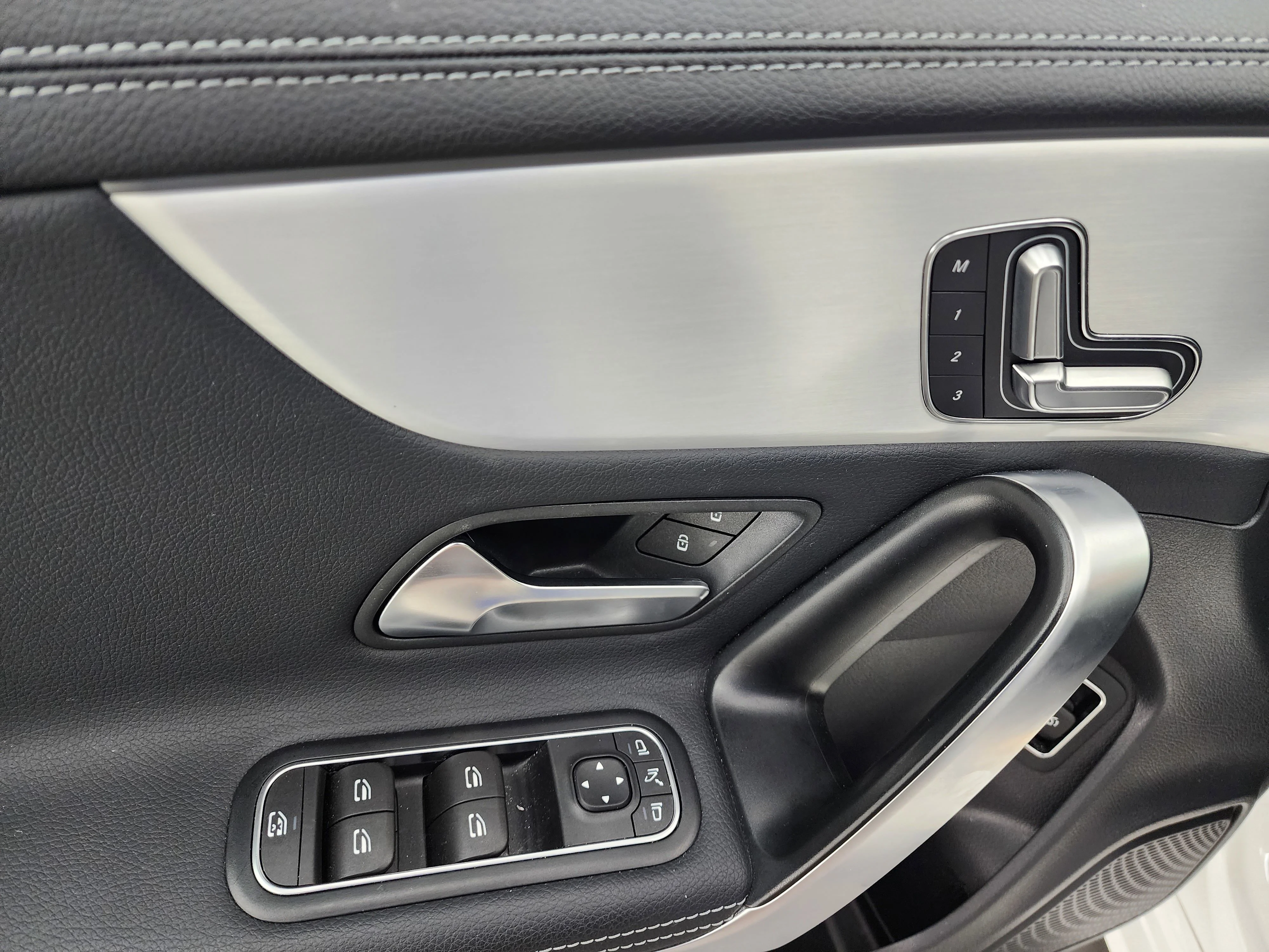 2025 Mercedes-Benz CLA CLA 250 - Photo 40