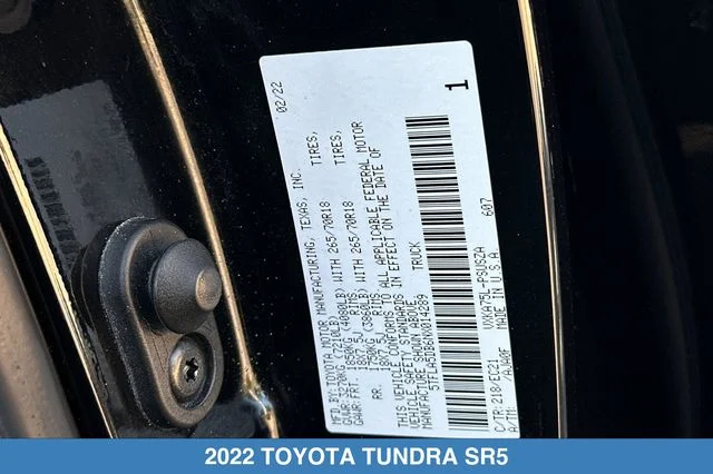 Used 2022 Black Toyota SR5 image 31