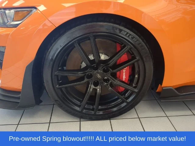 Used 2021 Orange Ford Shelby GT500 image 16