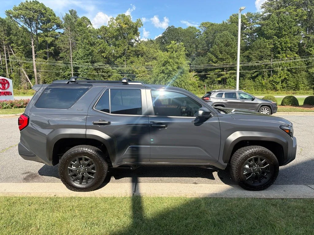 Used 2026  Toyota SR5 image 5