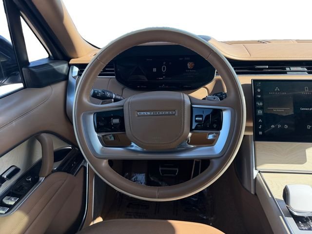 Used 2024 White Land Rover SV image 13