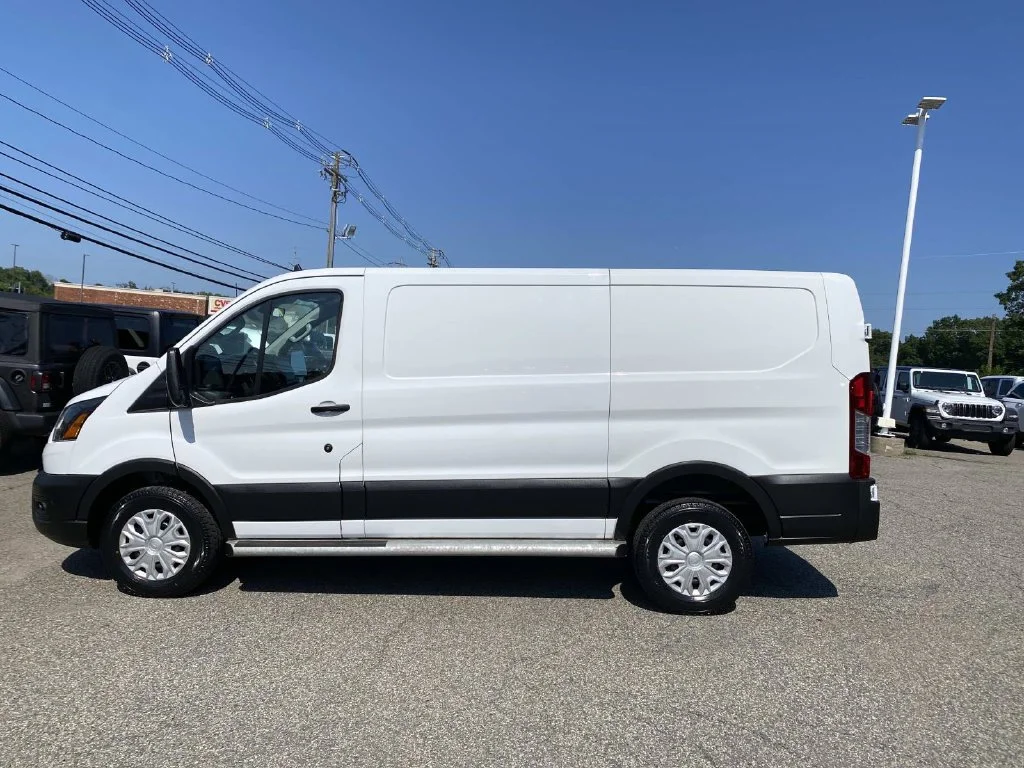 Used 2025 White Ford Base image 7
