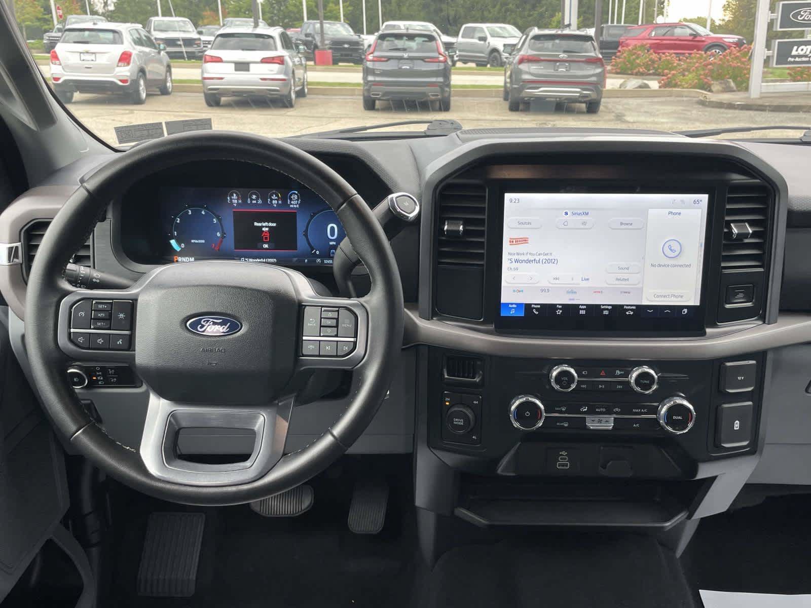 Used 2025 Agate Black Ford XLT image 2