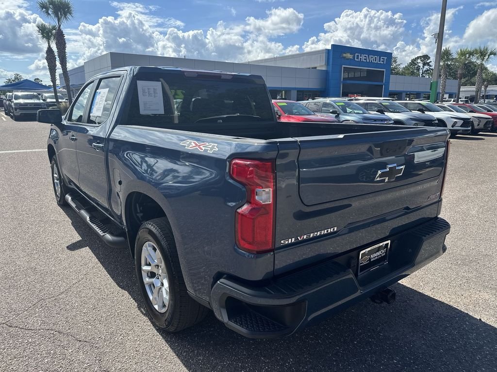 Used 2024 Lakeshore Blue Metallic Chevrolet RST image 14