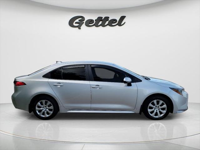 Certified Used 2025 SILVER ME. Toyota  image 4