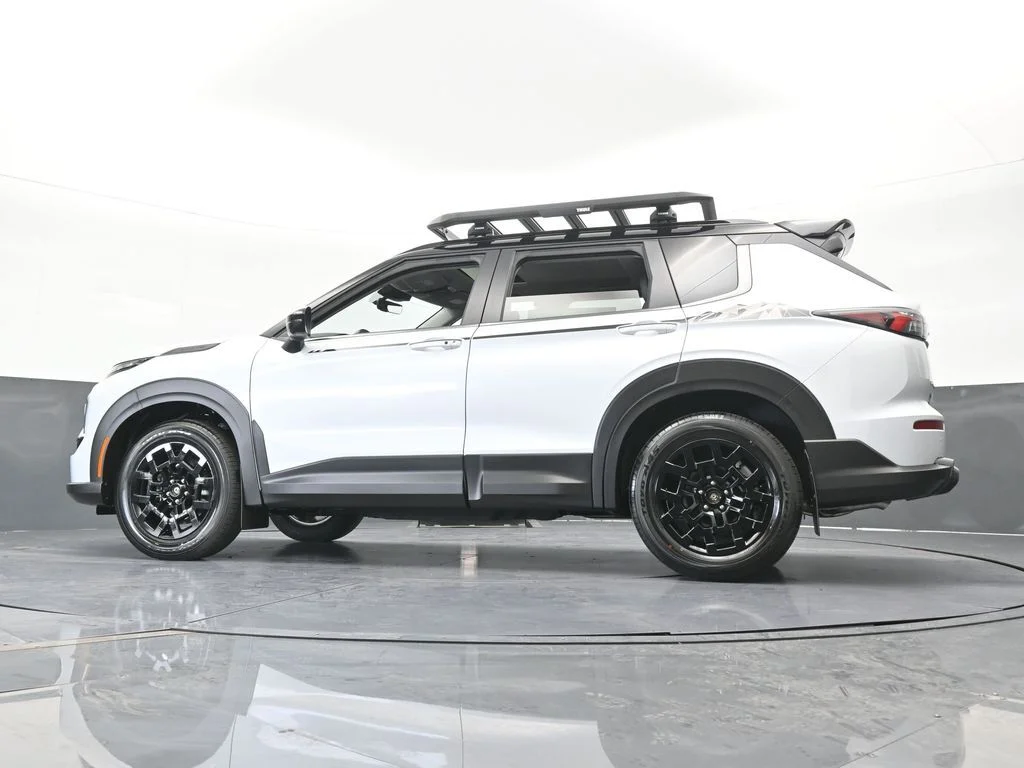 New 2026 White / Black Mitsubishi Trail Edition image 62