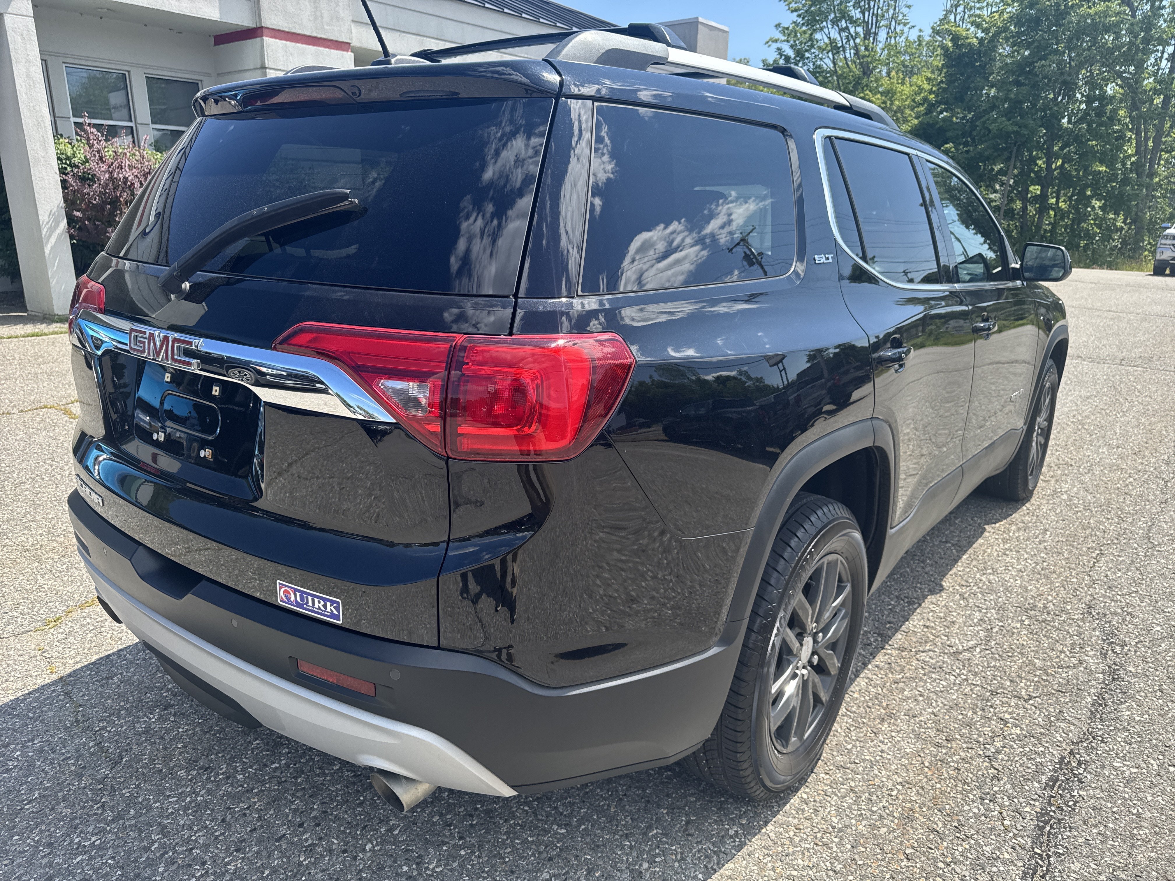 Used 2017 Ebony Twilight Metallic GMC SLT image 5