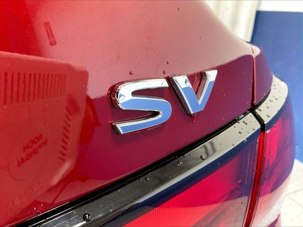 Used 2023 Red Nissan SV image 28