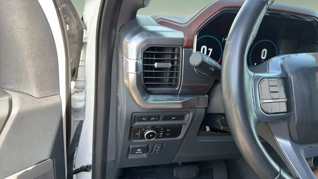 Used 2023 White Ford Lariat image 23