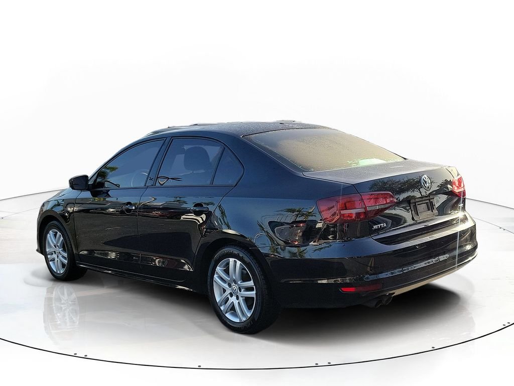 Used 2018  Volkswagen 1.4T S image 3