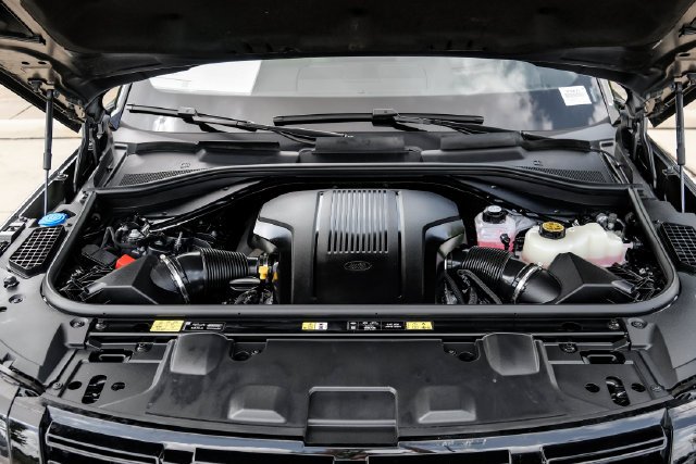 Used 2025 Gray Land Rover Autobiography image 69