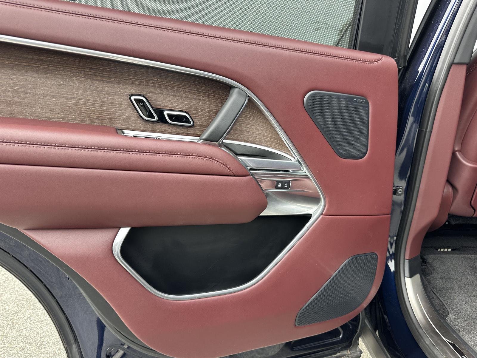 Used 2023 Portofino Blue Metallic Land Rover Autobiography image 21