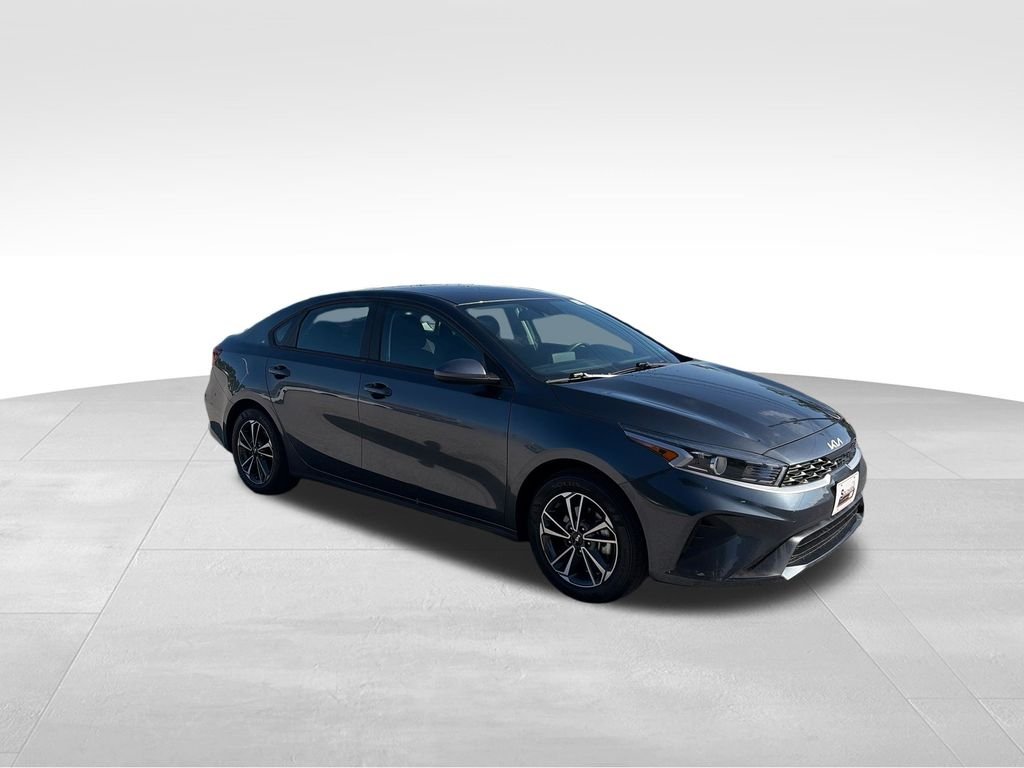 Used 2024 Gray Kia LXS image 8