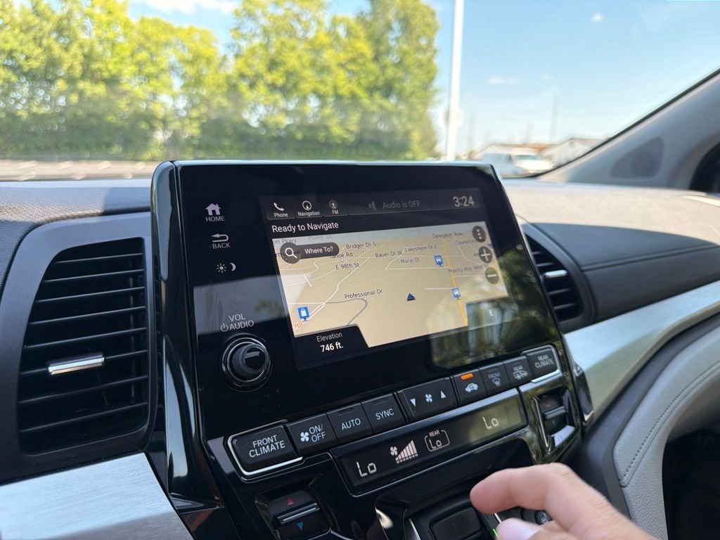 Certified Used 2018 Modern Steel Metallic Honda EX-L image 30